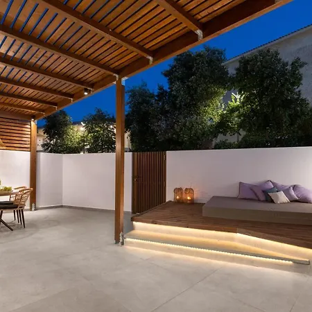 Venthos-medusa Lux Apt Close To The Beach *