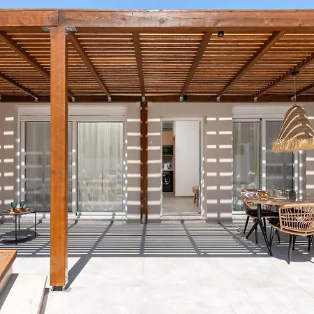 Venthos-medusa Lux Apt Close To The Beach